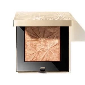 Bobbi Brown Luxe Illuminating Powder